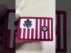 Factory Custom 3D Soft PVC Silicio de goma de ropa Logotipo de marca de la etiqueta de la etiqueta de la etiqueta de la fábrica para el uso de la ropa