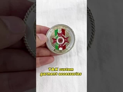 Logotipo personalizado Parches de caucho 3D Velcro Ropa de vestir Ropa en relieve Silicona Aplique Insignia táctica PV