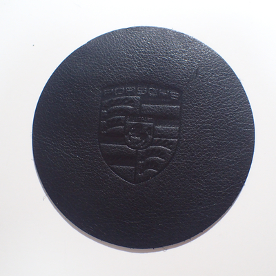 Las parches de cuero auténticas de sellado calientes grabaron en relieve a Logo Washable de encargo