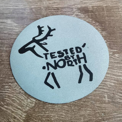 3D suave grabado en relieve de alta frecuencia reflexivo de encargo TPU remienda para el zapato de la ropa