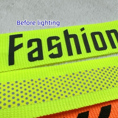 Etiquetas de marca de ropa reflectante Impresión de logotipos en cinta tejida para ropa deportiva