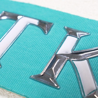 High Quality Custom 3D TPU Transfer Patches Impermeable Metal Badges Etiqueta de transferencia de calor personalizable para ropa bolsos zapatos uso