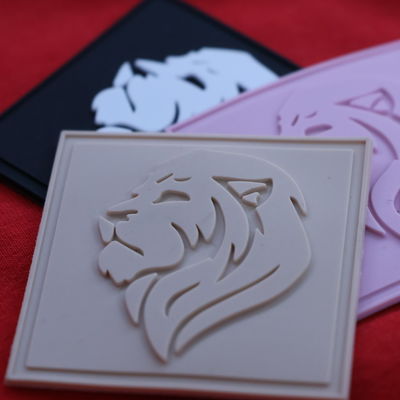 Estampillas de silicona flexibles para ropa - etiquetas de ropa con forma personalizada resistentes al calor