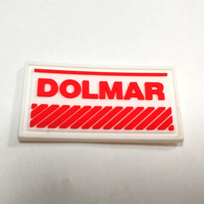El Pvc suave de encargo de la etiqueta 3D de la ropa de la marca remienda para los sombreros de los bolsos de los zapatos